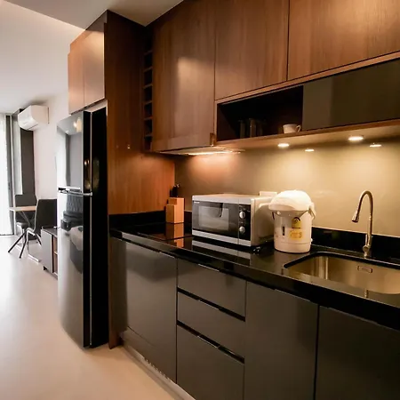 Escape Condominiums Beachfront Suites - Mae Phim Rayong Exterior photo