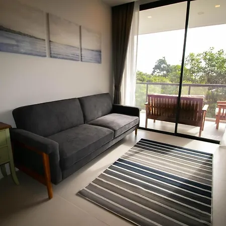 Escape Condominiums Beachfront Suites - Mae Phim Rayong Exterior photo
