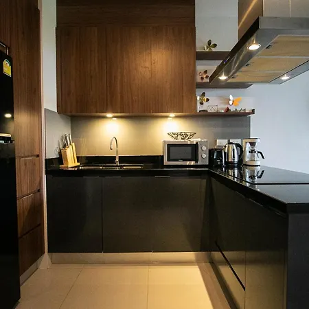 Escape Condominiums Beachfront Suites - Mae Phim Rayong Exterior photo