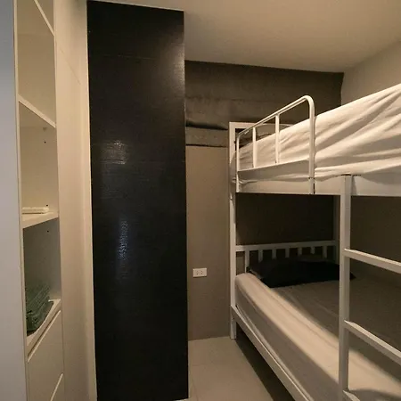 Escape Condominiums Beachfront Suites - Mae Phim Rayong Exterior photo
