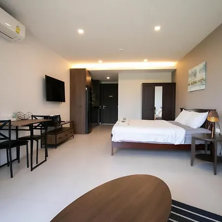 Escape Condominiums Beachfront Suites - Mae Phim Rayong Exterior photo