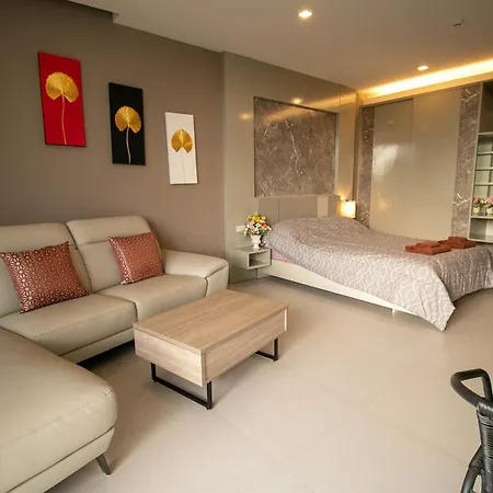 Escape Condominiums Beachfront Suites - Mae Phim Rayong Exterior photo