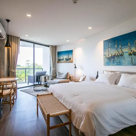 Escape Condominiums Beachfront Suites - Mae Phim Rayong Exterior photo