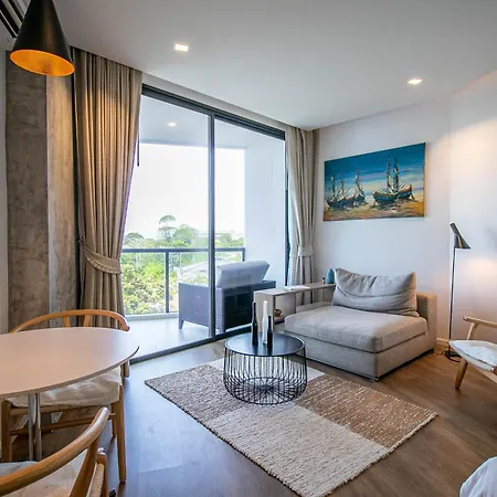 Escape Condominiums Beachfront Suites - Mae Phim Rayong Exterior photo