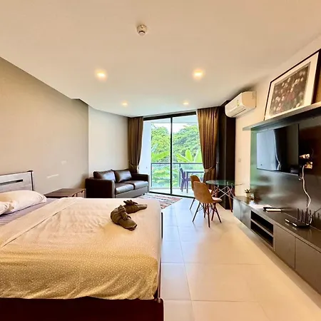 Escape Condominiums Beachfront Suites - Mae Phim Rayong Exterior photo