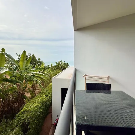 Escape Condominiums Beachfront Suites - Mae Phim Rayong Exterior photo