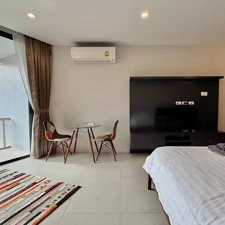 Escape Condominiums Beachfront Suites - Mae Phim Rayong Exterior photo