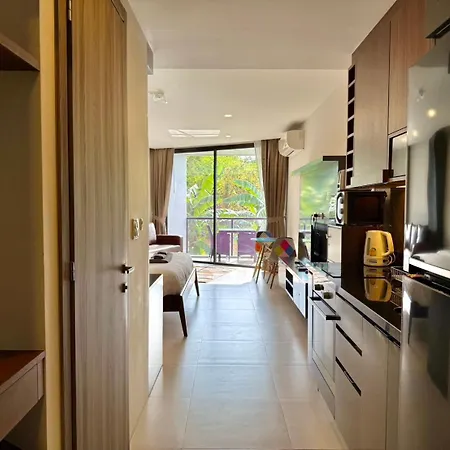 Escape Condominiums Beachfront Suites - Mae Phim Rayong Exterior photo
