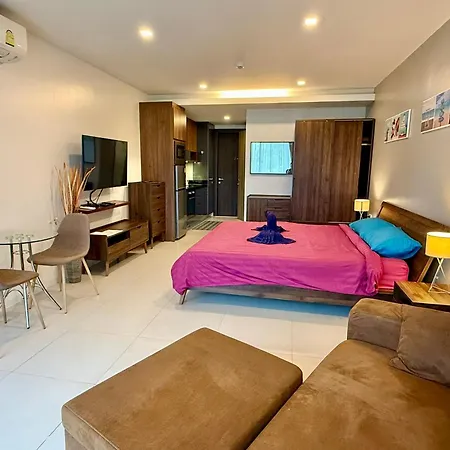 Escape Condominiums Beachfront Suites - Mae Phim Rayong Exterior photo