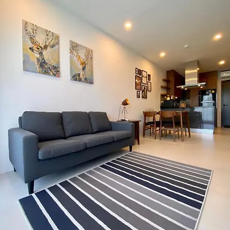 Escape Condominiums Beachfront Suites - Mae Phim Rayong Exterior photo