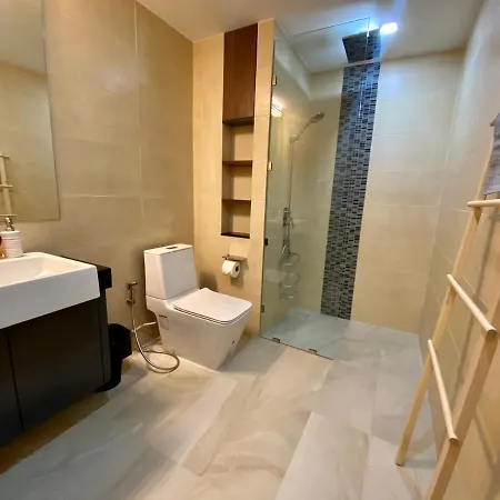 Escape Condominiums Beachfront Suites - Mae Phim Rayong Exterior photo