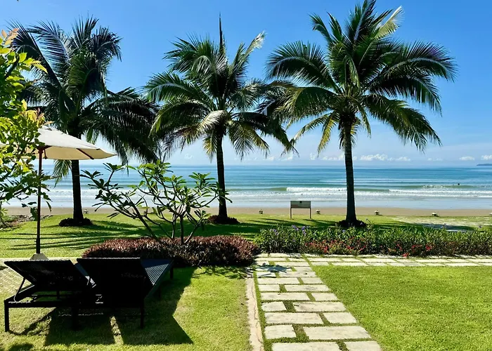 Escape Condominiums Beachfront Suites - Mae Phim