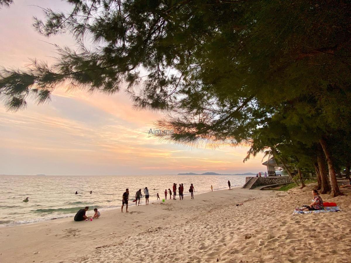 Escape Beachfront - Mae Phim Apartment