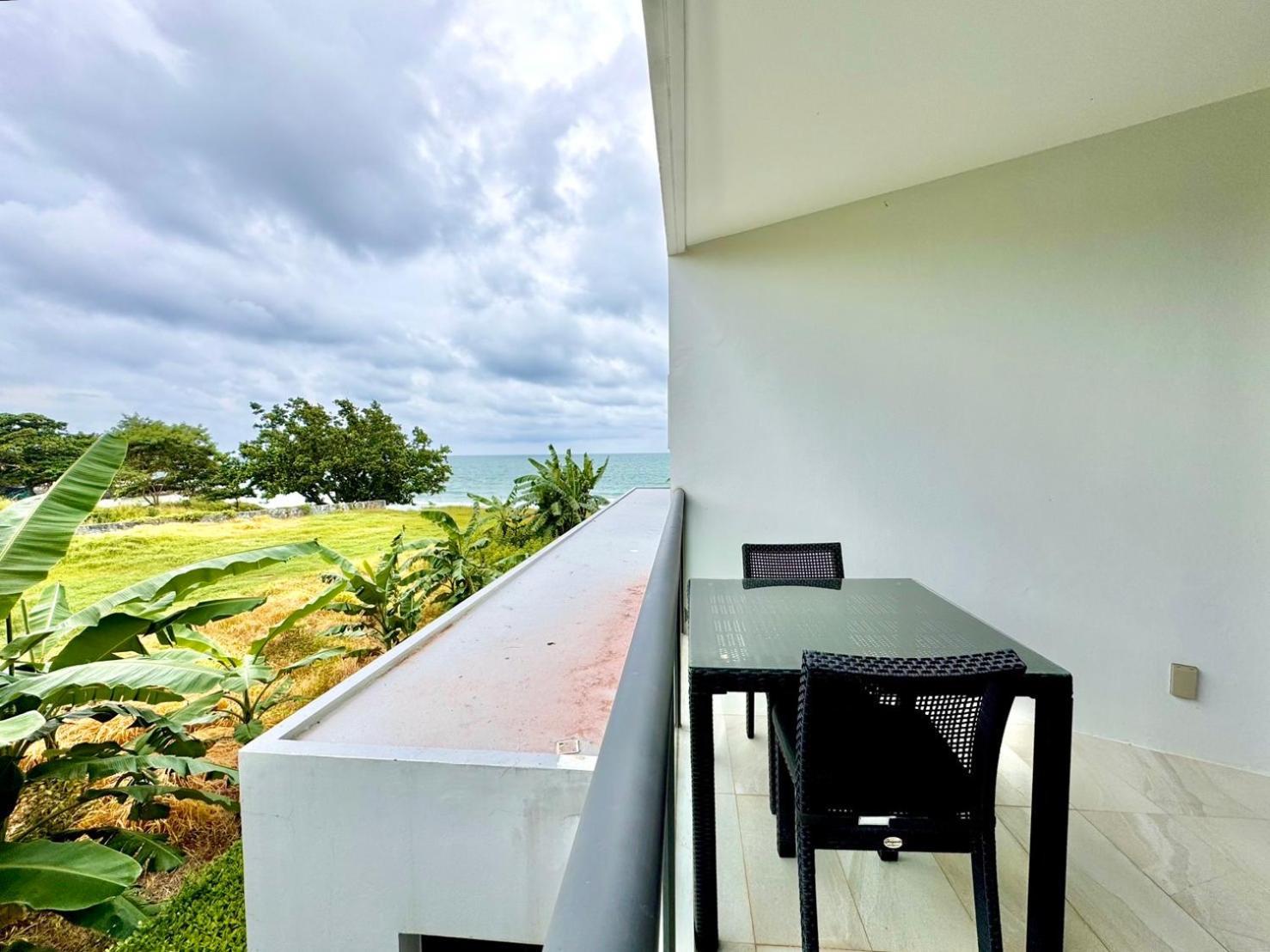 Apartment Escape Beachfront - Mae Phim