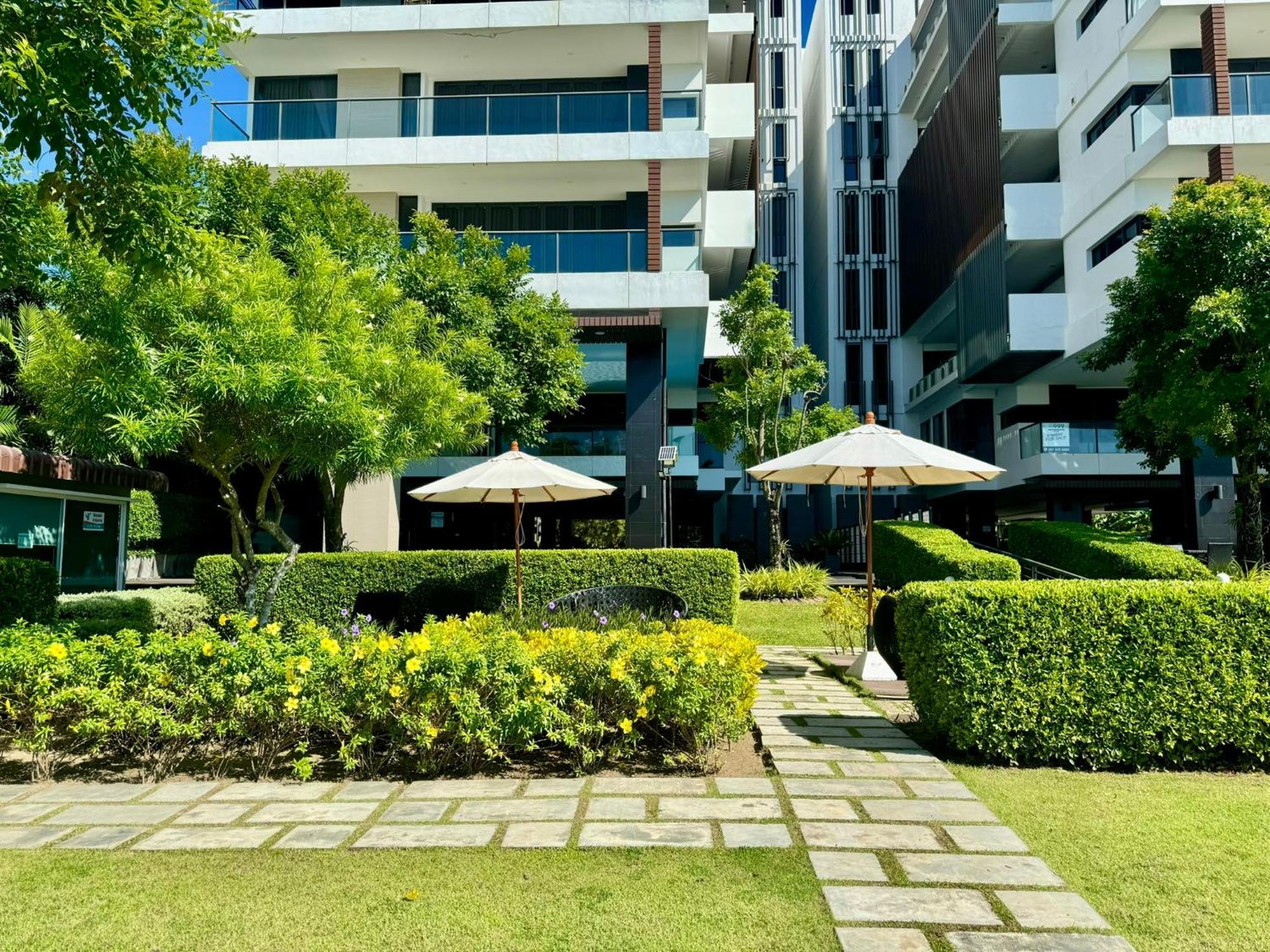 Escape Beachfront - Mae Phim Apartment