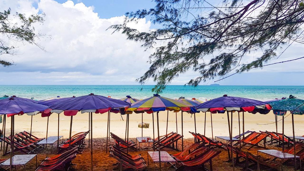 Apartment Escape Beachfront - Mae Phim Rayong